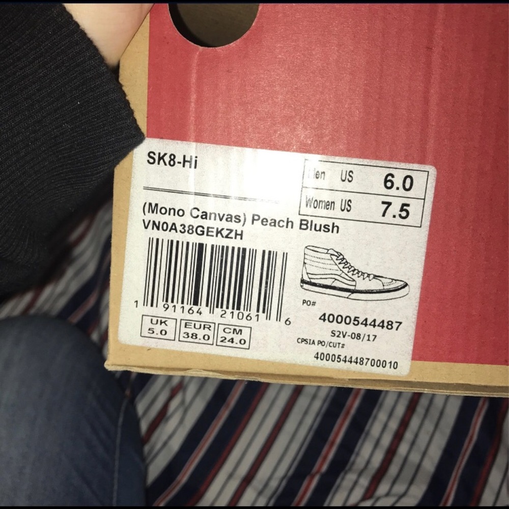 vans - Picture 3 of 4